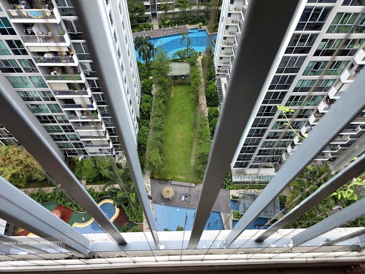 Esparina Residences (D19), Condominium #506376251
